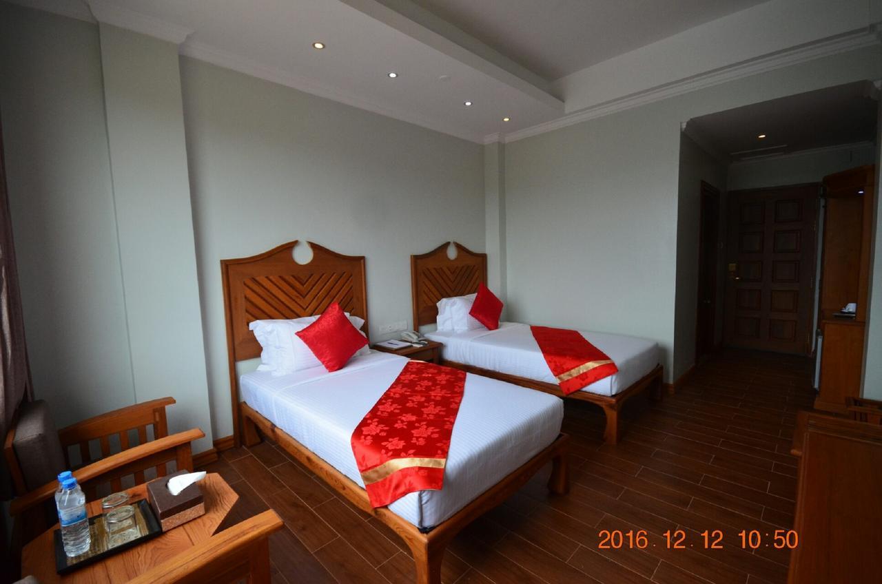 Hotel Thipaw Hsipaw Exteriör bild
