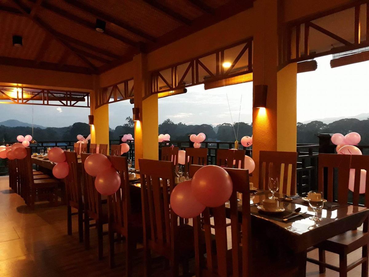 Hotel Thipaw Hsipaw Exteriör bild